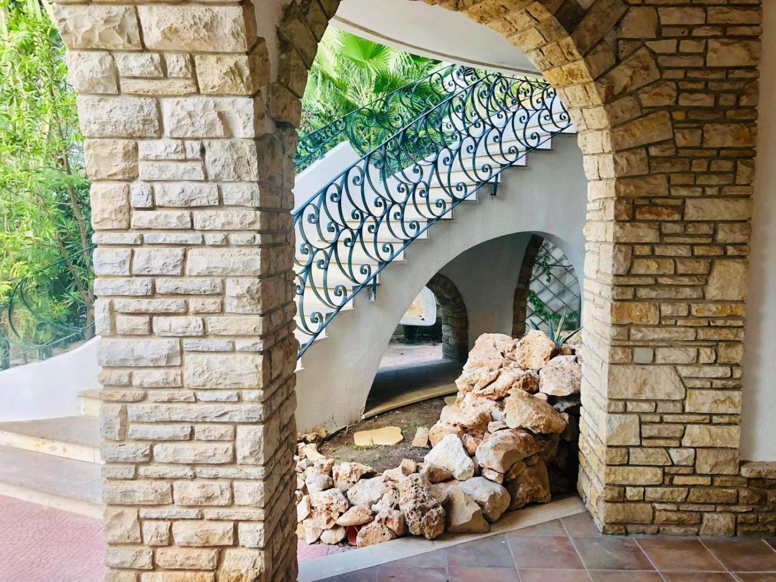 Villa Gaudi Сант-Исидоро Экстерьер фото