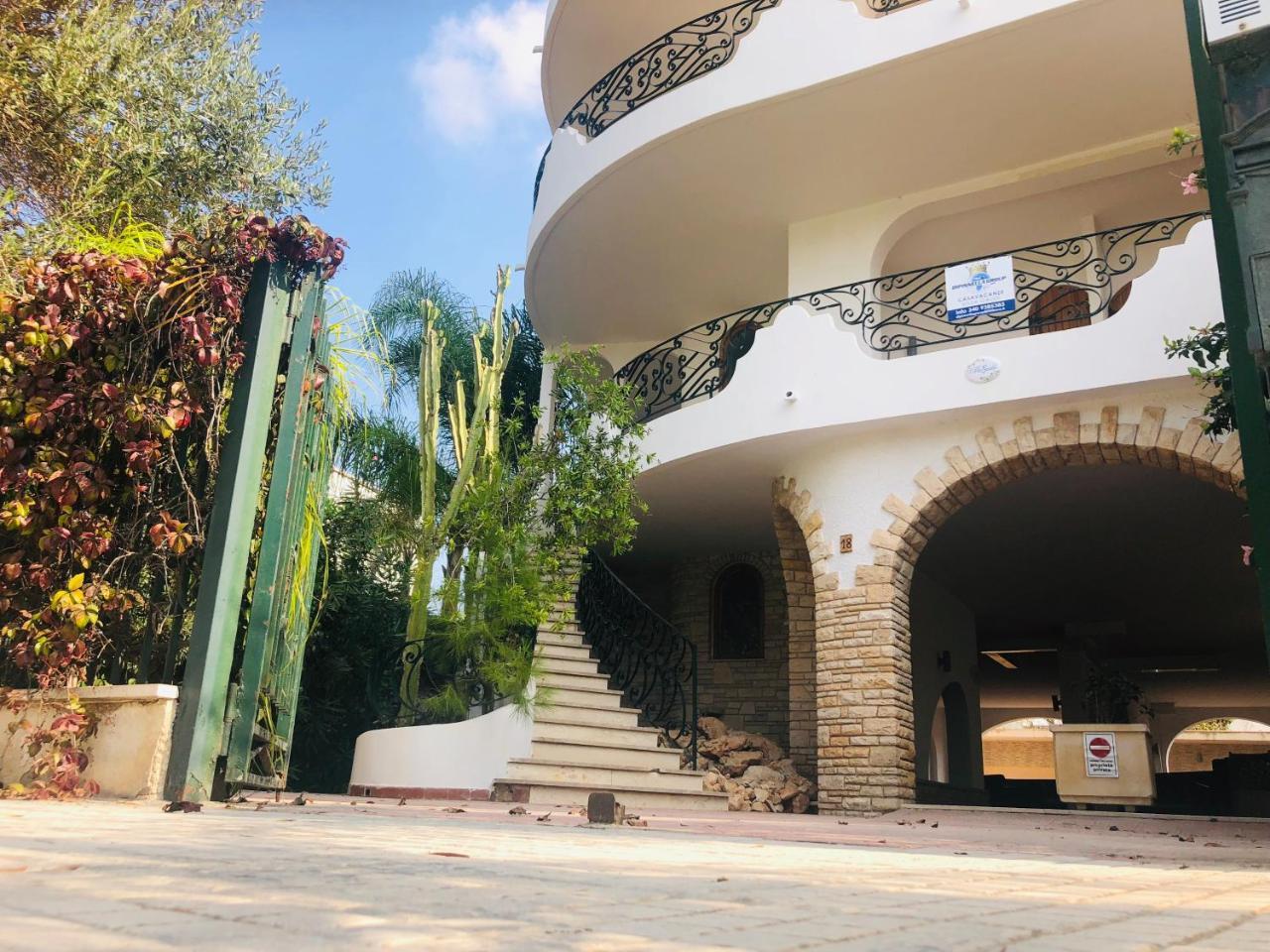 Villa Gaudi Сант-Исидоро Экстерьер фото